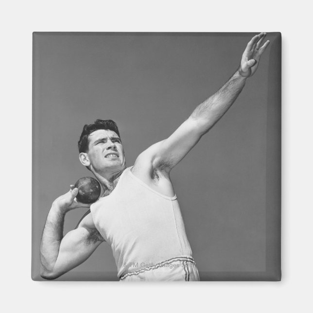 Man Throwing Shotput Magnet (Framsidan)