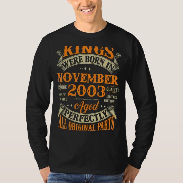 Manar 19:e födelsedagen Kung född i november 2003  T Shirt (Framsida)