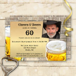 Manar Beer Födelsedagsfest inbjudan<br><div class="desc">Födelsedagsfest med anpassningsbarnas foto på en tegelvägg med guld stiliserat område och bilder öl.</div>