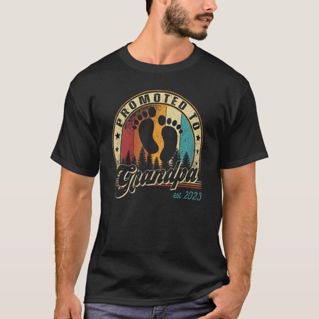 Manar befordrad till Grandpa Est 2023 första gånge T Shirt (Framsida)