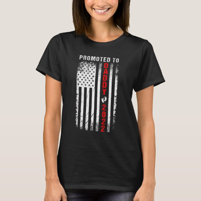 Manar befordrad till pappa 2022 American Flagga Fi T Shirt (Framsida)