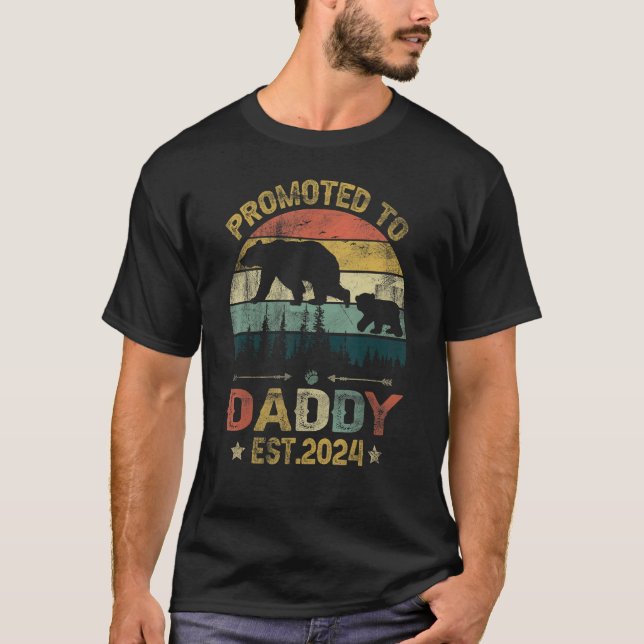 Manar befordrad till pappa 2024 Funny till pappa T Shirt (Framsida)