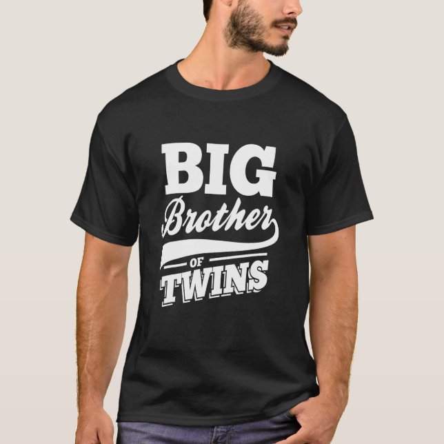 Manar Big Brother of Twillingars Big Brother of Tw T Shirt (Framsida)
