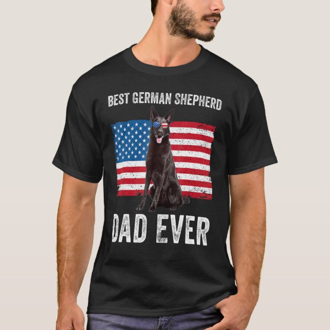 Manar Black German Shepherd Pappa American Flagga  T Shirt (Framsida)