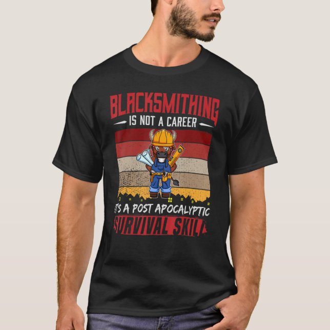 Manar Blacksmith är inte en karriärsproppi. T Shirt (Framsida)