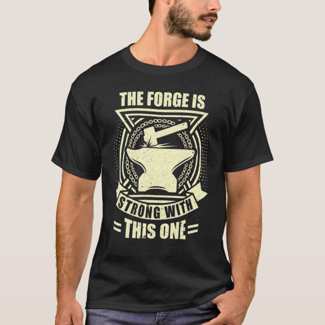 Manar Blacksmith Hammer Blacksmithing Forge Forgin T Shirt (Framsida)