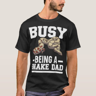 Manar Busy är en serpentin i Pappa-ormen T Shirt