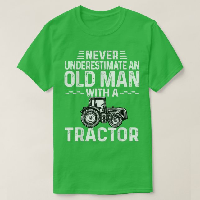 Manar Coola Farmer underskattar aldrig ett gammalt T Shirt (Design framsida)