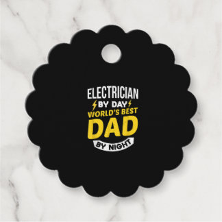 Manar Electrician by Day Worlds Best Pappa by nigh Gåvor Etiketter