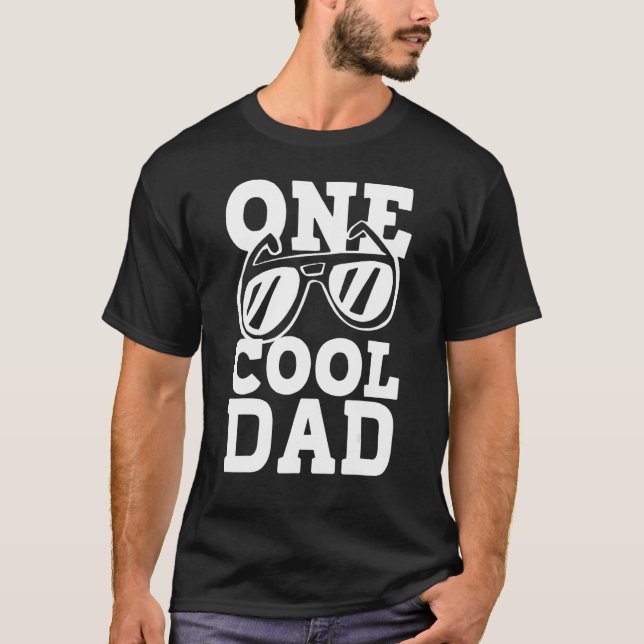 Manar En Coola 1:a födelsedag En Coola Pappa Famil T Shirt (Framsida)