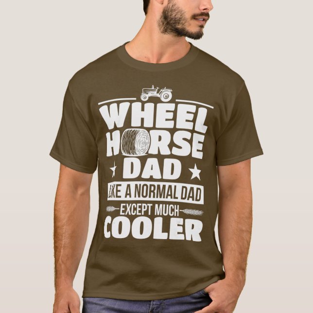 Manar Farmer Wheel Horse Farming Tractor Gift T Shirt (Framsida)
