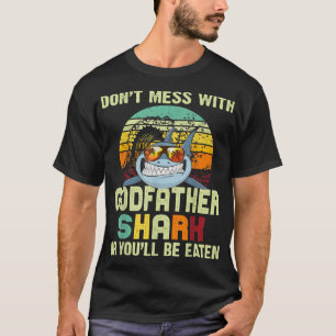 Manar Fars dag-gåva till Papa Dont med Godfa T Shirt