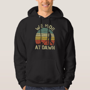 Manar Fars dag vi ride vid Dawn Manar Lawnmower Hoodie