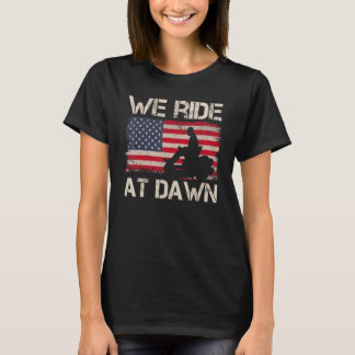 Manar Fars dag vi ride vid Dawn Manar Lawnmower T Shirt