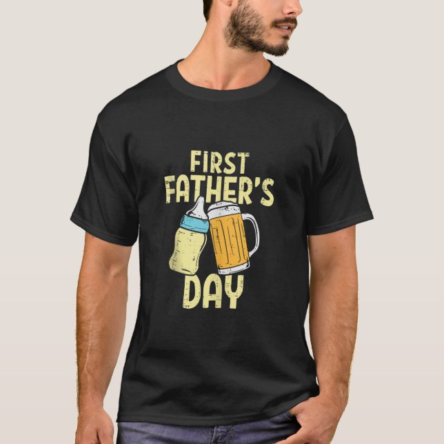 Manar First Fars dag Matar Flaska Beer Funny D T Shirt (Framsida)