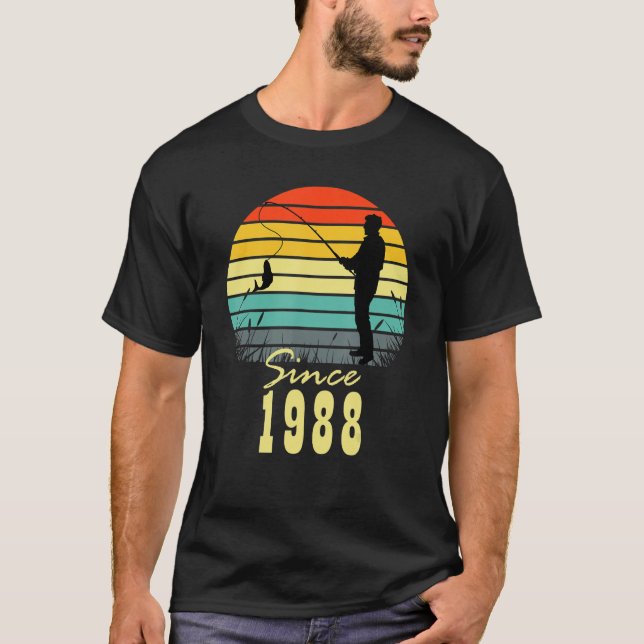 Manar Fiskets 35e födelsedag sedan 1988 Solnedgång T Shirt (Framsida)
