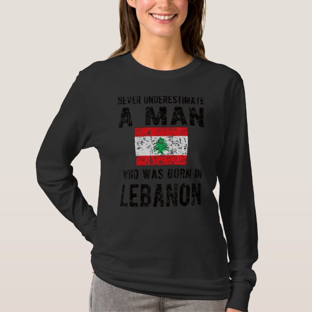 Manar, född i Libanon, libanesiska Flagga, libanes T Shirt (Framsida)