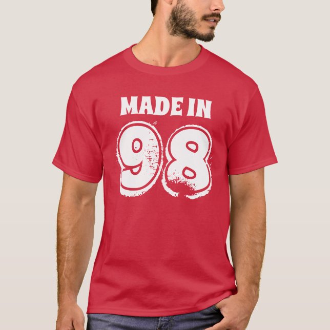 Manar födelsedag i Burgundy 98 T Shirt (Framsida)