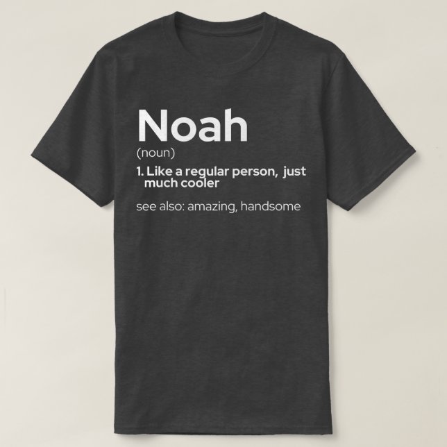 Manar Funny Personlig Första Namn Noah  T Shirt (Design framsida)