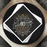 Manar Funny Whiskey 60:e födelsedagen Pappersservett<br><div class="desc">Fira de stora 6-0 med stil och humor med den här vintagen whiskyinspirerade födelsedagsdesignen. Den svarta, guld och vita typografin är ornat och elegant, ge en klassisk vintage. Perfekt för en man (eller kvinna!) i ditt liv som kärlekar sin soffa, sprit, bourbon och andra spritdrycker. Innehåller en vintage av anpassade...</div>