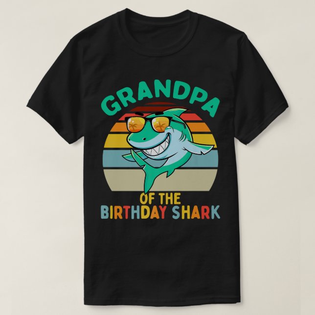 Manar Grandpa Matching Family Shark Birthday T Shirt (Design framsida)