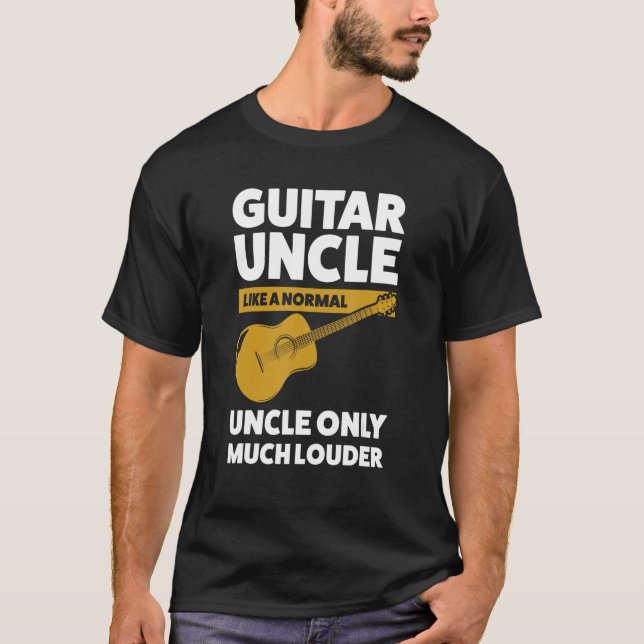 Manar guitar-morbror som en vanlig guitarsträngsin t shirt (Framsida)