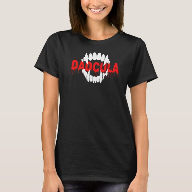 Manar Halloween 2021 Pappa Vampire Dadcula Dracula T Shirt (Framsida)
