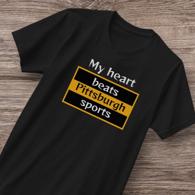 Manar Heart beats Pittsburgh Sports T-Shirt (Skapare uppladdad)
