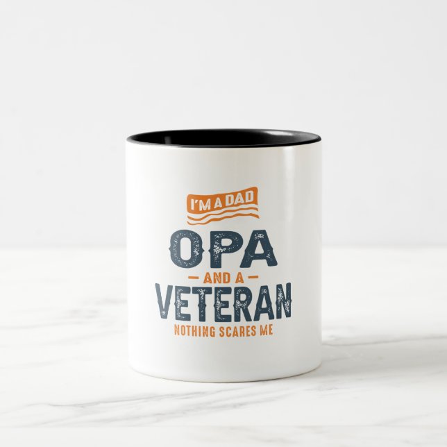 Manar I är Pappa Opa och Veteran Funny Två-Tonad Mugg (Center)