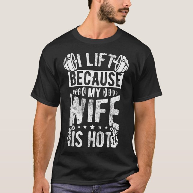 Manar I Hiss eftersom min fru är Hett Funny Fitnes T Shirt (Framsida)