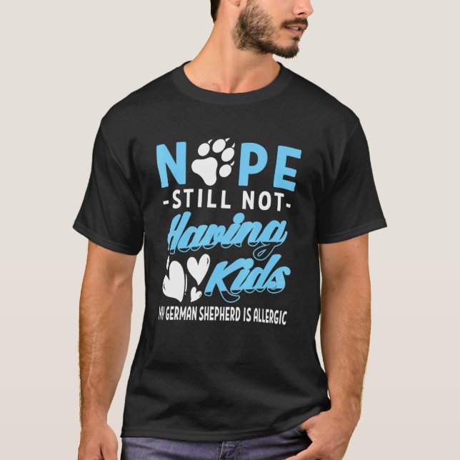 Manar I No Kids I German Shepherd Allergic I par T Shirt (Framsida)