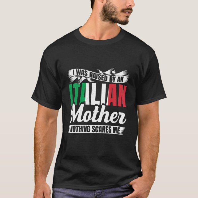 Manar I togs upp av italienska Mor Skrämmer ingent T Shirt (Framsida)