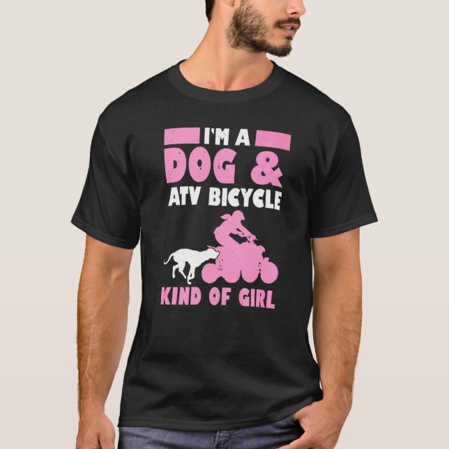 Manar Im A Hund & Atv Bicycle of Girl Quad Bike T Shirt (Framsida)