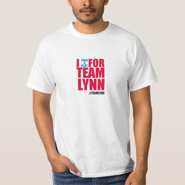 Manar jag ber & leker för den lagLynn T Shirt (Framsida)