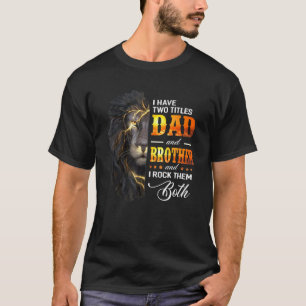 Manar: Jag har två avdelningar Pappa och broder Le T Shirt