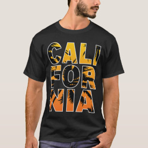 Manar Kalifornien Handflatan Träd Filled Brev T-Sh T Shirt