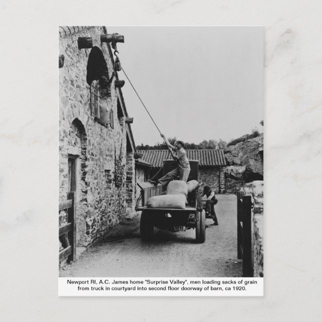 Manar lastningskorn från lastbil, Newport Rhode is Vykort (Framsida)