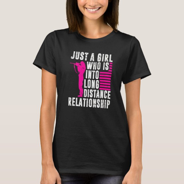 Manar Long Range Shooting Just A Girl Long Avstånd T Shirt (Framsida)