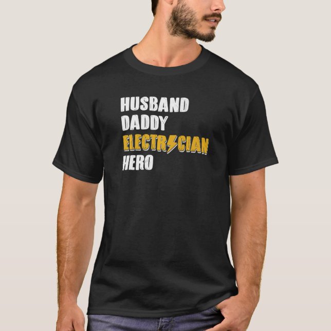 Manar Make pappa Electrician Hero Electrical Eng T Shirt (Framsida)