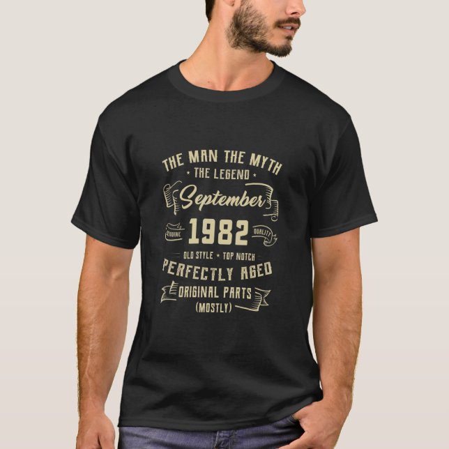 Manar Man Myth Legend september 1982 40:e födelsed T Shirt (Framsida)