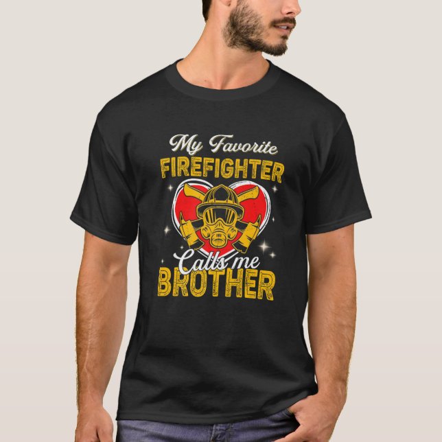 Manar Manar Min favoritbrandman heter Brother T Shirt (Framsida)