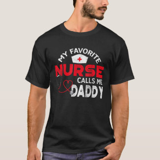 Manar Min favoritsjuksköterska kallar mig pappa Fa T Shirt