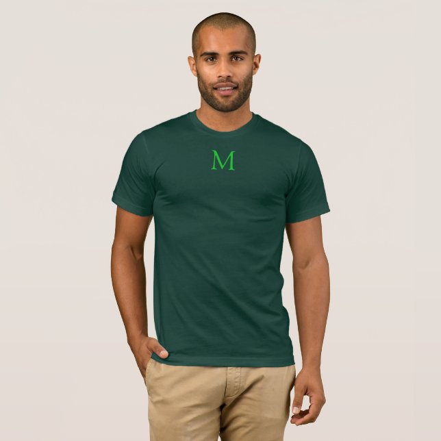 Manar Modern Monogram T Shirt Elegant Forest Grönt (Hel framsida)