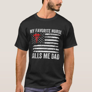 Manar My Favorite Nurse kallar mig Pappa American T Shirt