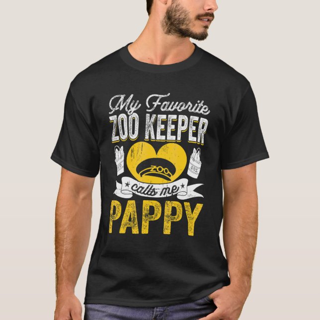 Manar My Favorite Zoo Keeper kallar mig Pappy Anim T Shirt (Framsida)