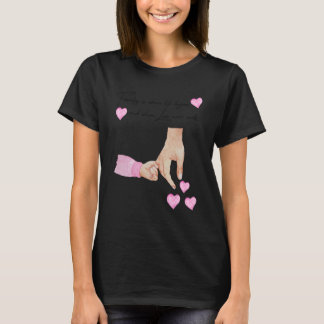 Manar Ny pappa och dotter som håller Händer i Baby T Shirt