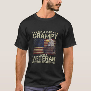 Manar Pappa GRAMPY Veteran American Flagga Proud e T Shirt