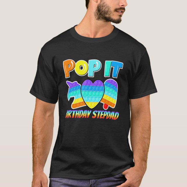Manar Pop it Birthday Stepdad Poppin Birthday T Shirt (Framsida)