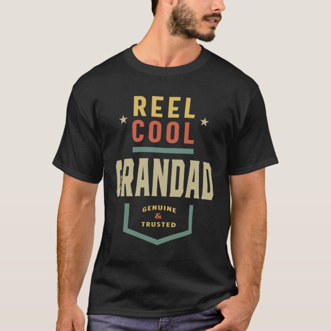 Manar Product Reel Coola Grandad Fishing Gift T Shirt (Framsida)