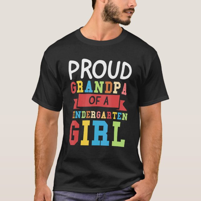 Manar proud farmor av en Kindergarten Girl Kinderg T Shirt (Framsida)